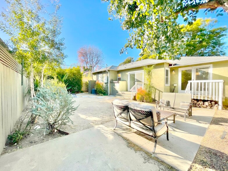 Building Photo - 11914 Ocean Park Blvd