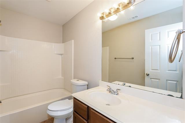 Building Photo - 8108 Raleigh Dr