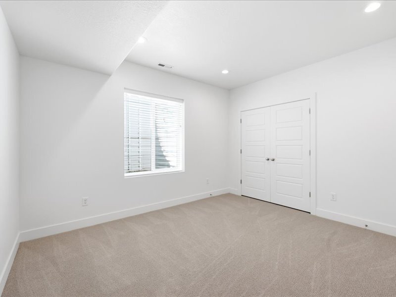 Building Photo - 1681 S 1110 E