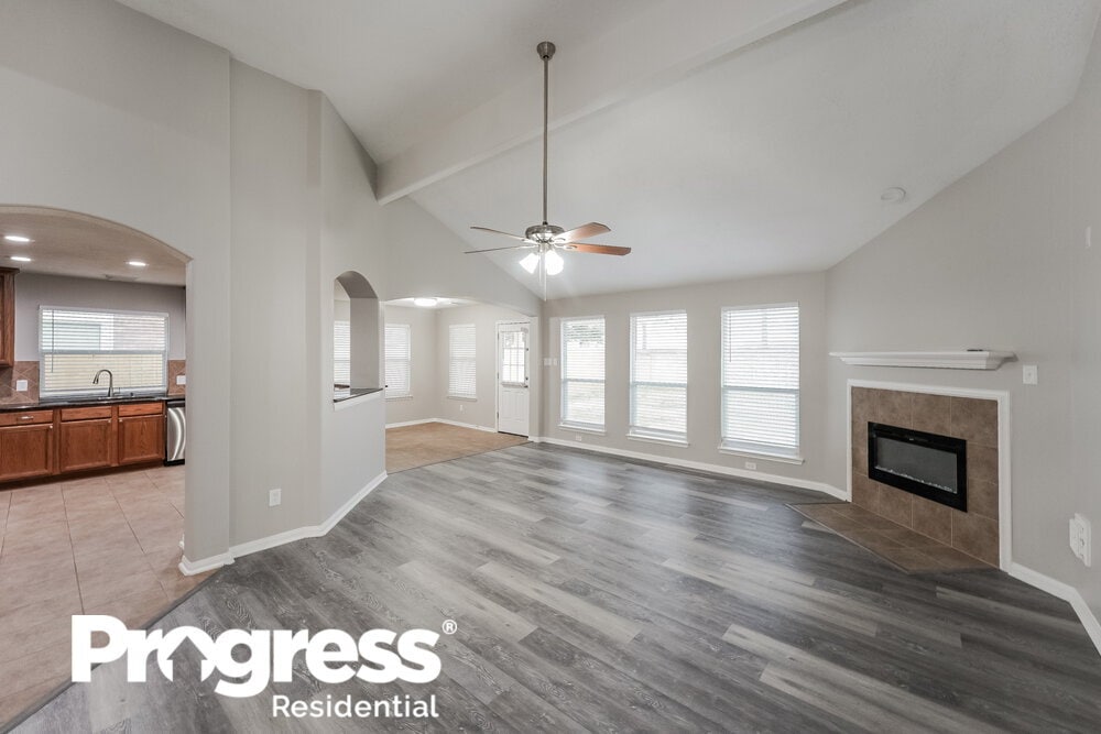 Building Photo - 7811 Iris Glen Ln