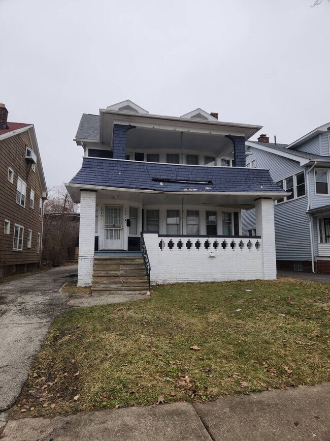 Building Photo - 1547 Hillcrest Rd