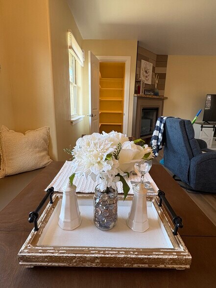 Building Photo - 8710 Palermo Dr