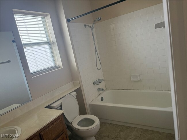Building Photo - 343 Abbington St