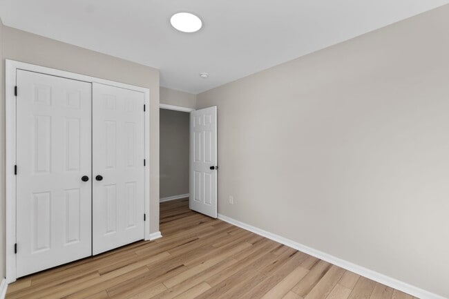 Building Photo - 2027 E Baltimore St