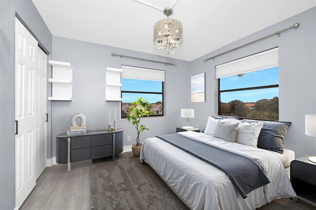 Building Photo - 9355 SW 8th St