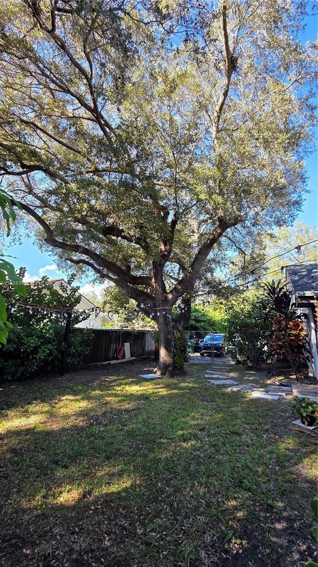 Building Photo - 7400 SW 166th St