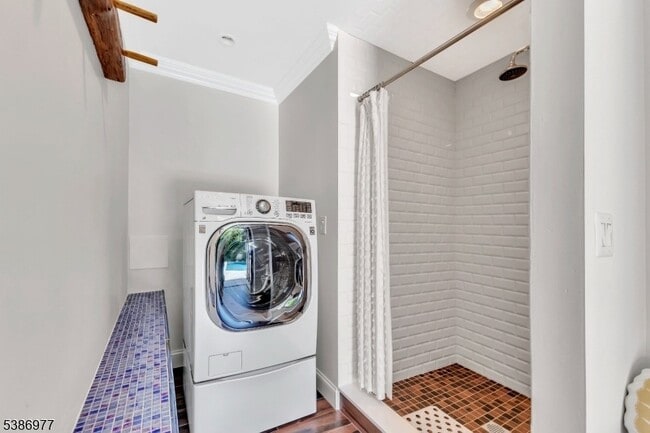 Building Photo - 65 S Mountain Ave