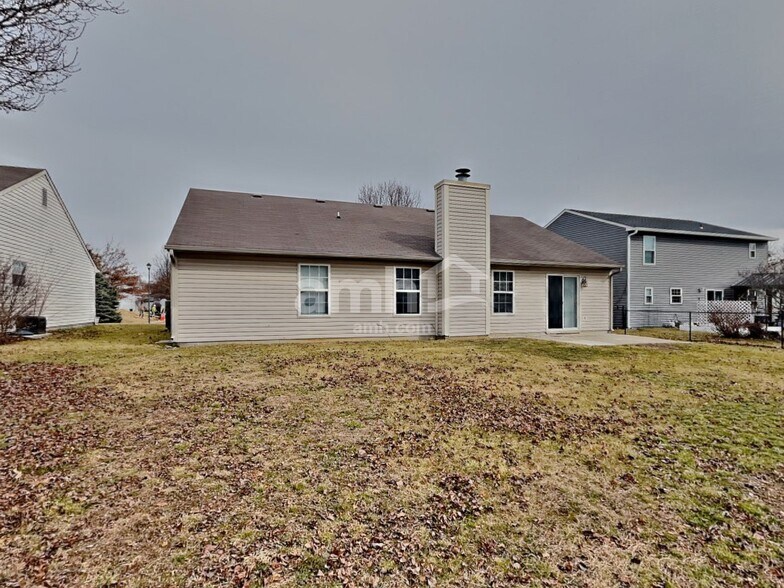 Building Photo - 888 Hollowood Ln