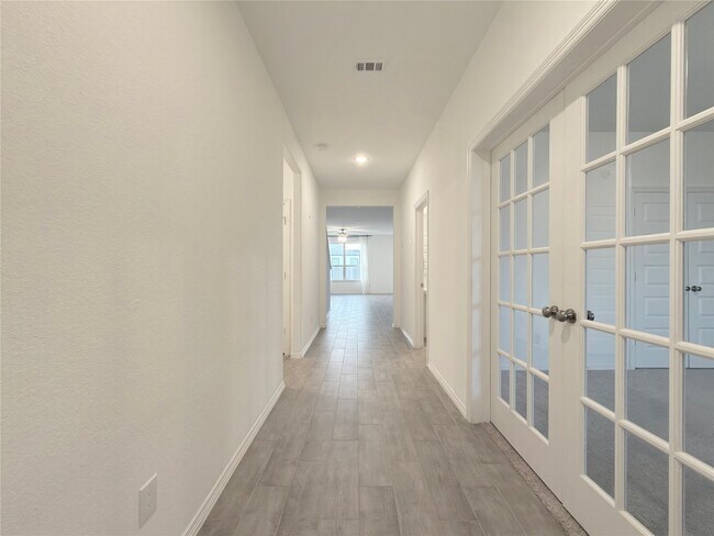 Building Photo - 9662 Caney Trails Rd