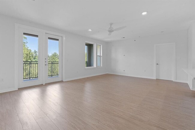 Building Photo - 1900 Barton Springs Rd