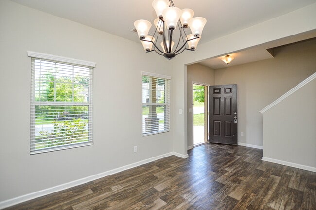 Building Photo - Spacious 4 Bedroom Home with 1st Floor Primary Suite in Austen Lakes  4 Bedrooms | 2.5 Bathrooms ...