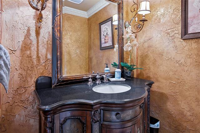 Building Photo - 2309 Parker Rd