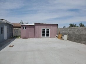 Building Photo - 14565 Hendrik Dr