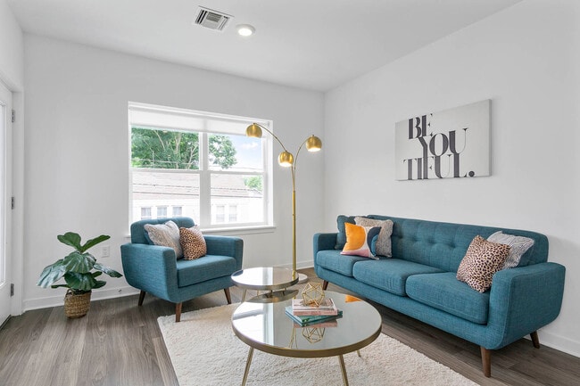 Building Photo - 10 N. Main