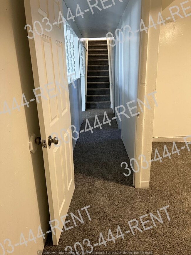Building Photo - 3 Bedrooms, 2 Bathrooms, with 2 Bonus Rooms in the Basement!