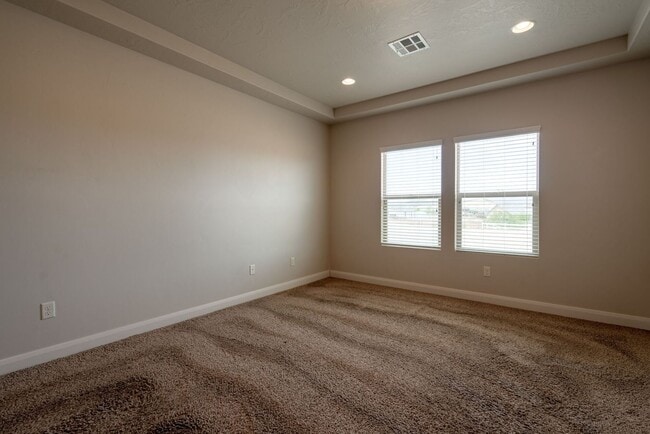 Building Photo - Stunning Home with 4 beds/2.5 baths and 3-Car Garage in Mulberry Estates