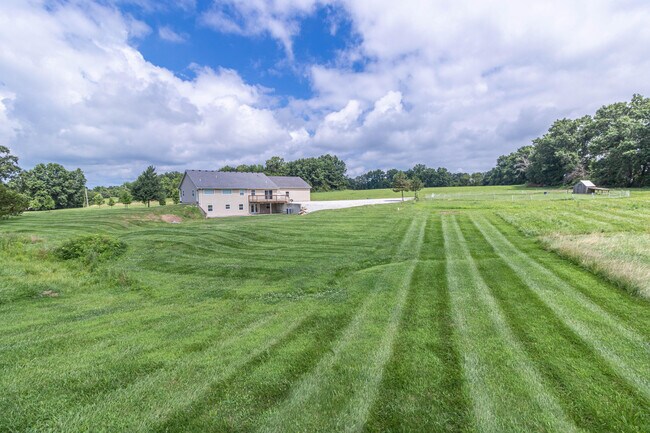 Building Photo - 7700 N Ballew Rd