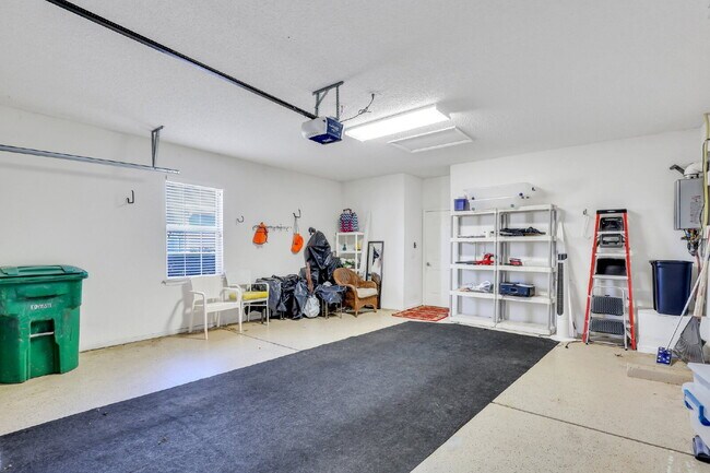 Building Photo - 12 Moonglow Ct