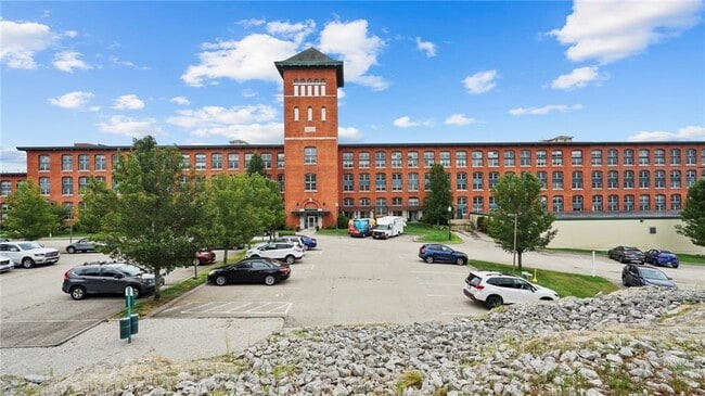 Building Photo - 1 Tupperware Dr