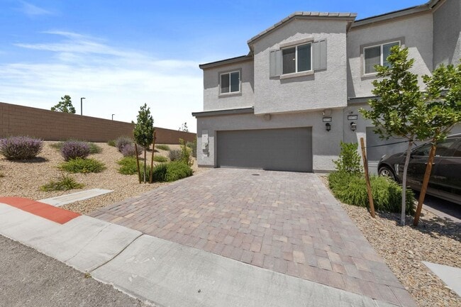 Building Photo - 10778 Clarence Ct
