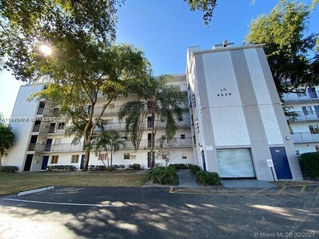 Building Photo - 8560 N Sherman Cir