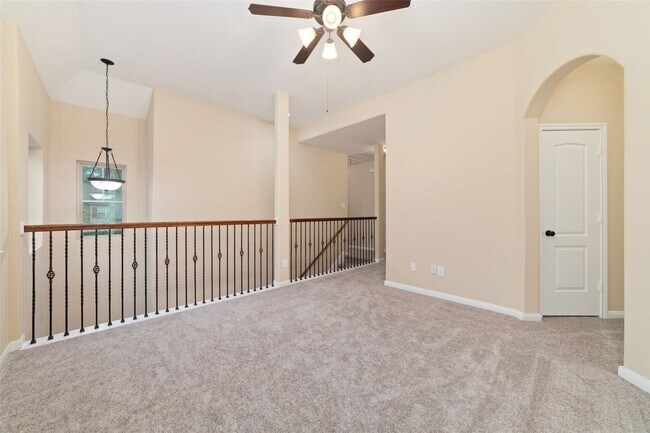 Building Photo - 9 Cheswood Manor Drive