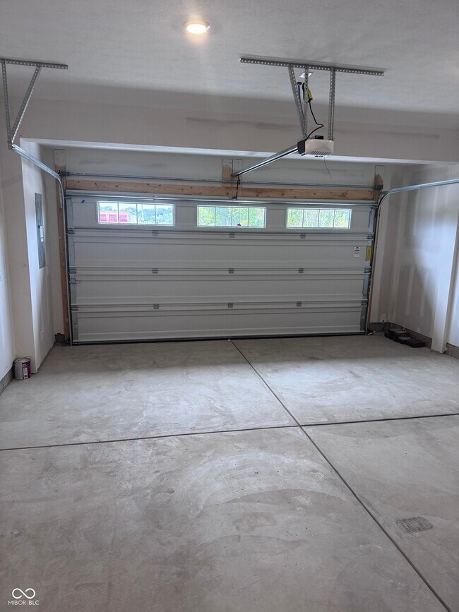 Building Photo - 15222 Swallow Fls Wy