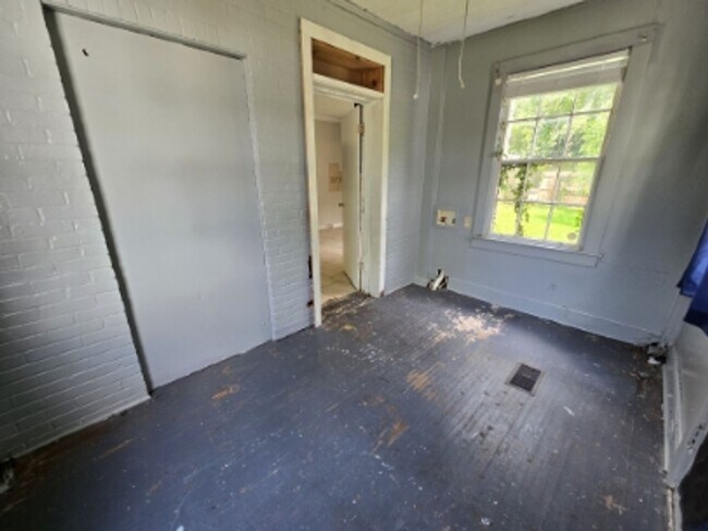 Building Photo - 139 Mt Vernon Dr