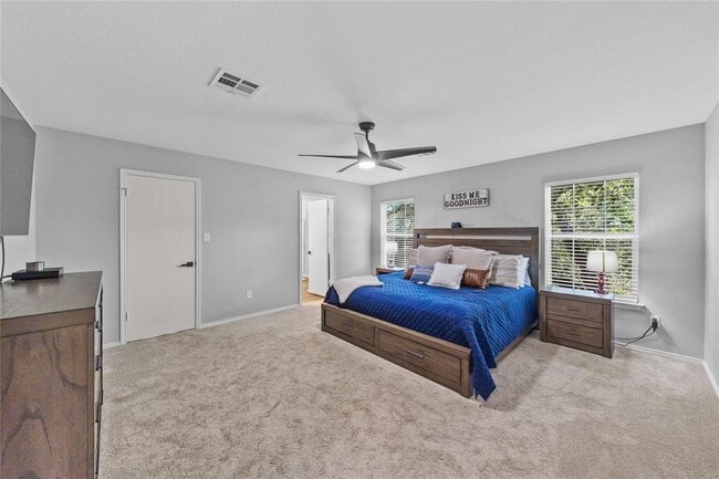 Building Photo - 201 S Sumac Ln