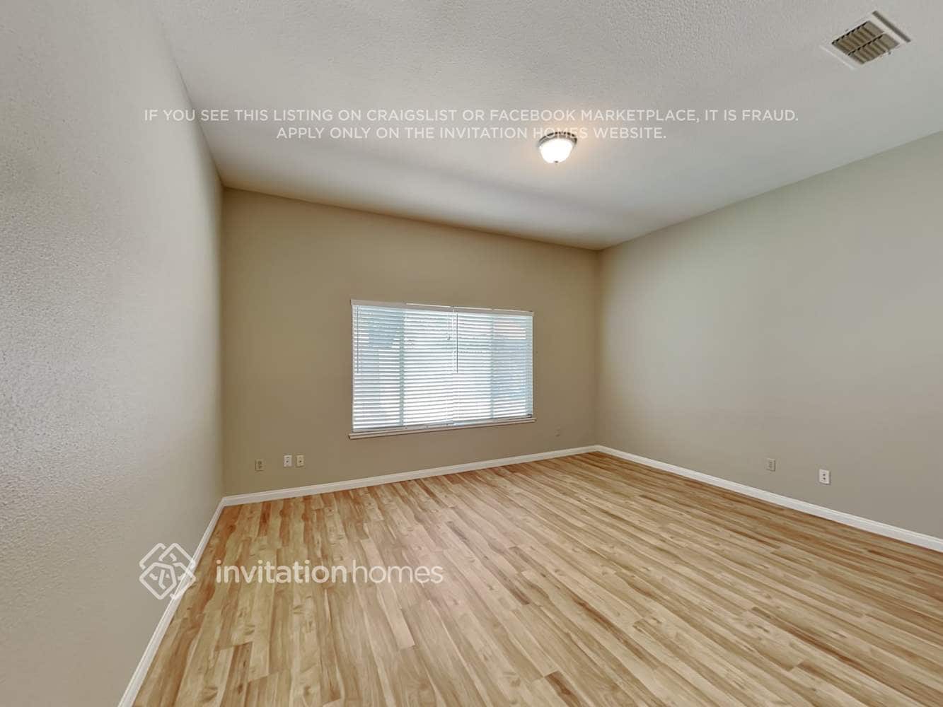 Building Photo - 9017 Laguna Springs Way