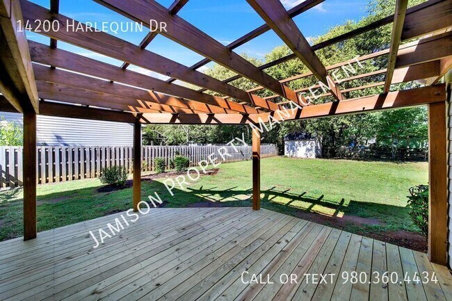 Building Photo - 14200 Harlequin Dr