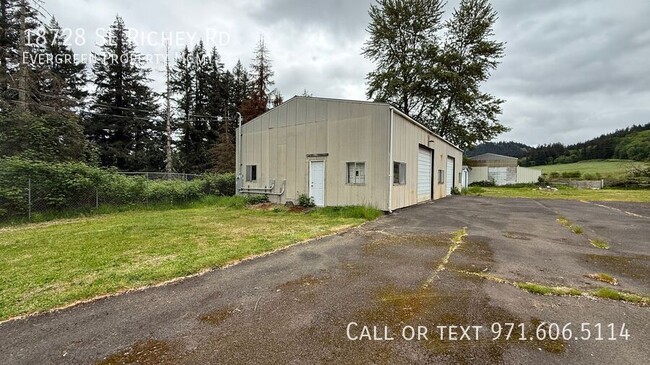 Building Photo - 18728 SE Richey Rd