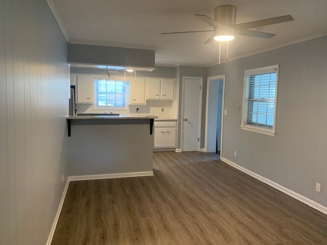 Building Photo - 1897 Cherry Rd