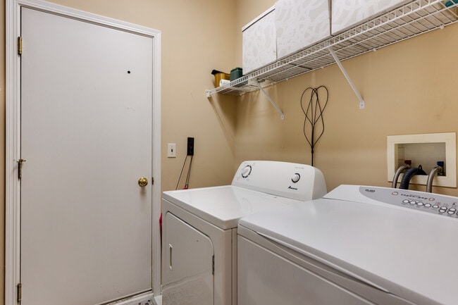 Building Photo - 13149 Shirley Ln