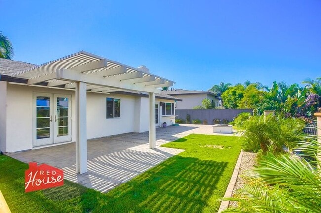 Building Photo - 1878 Pariva Dr