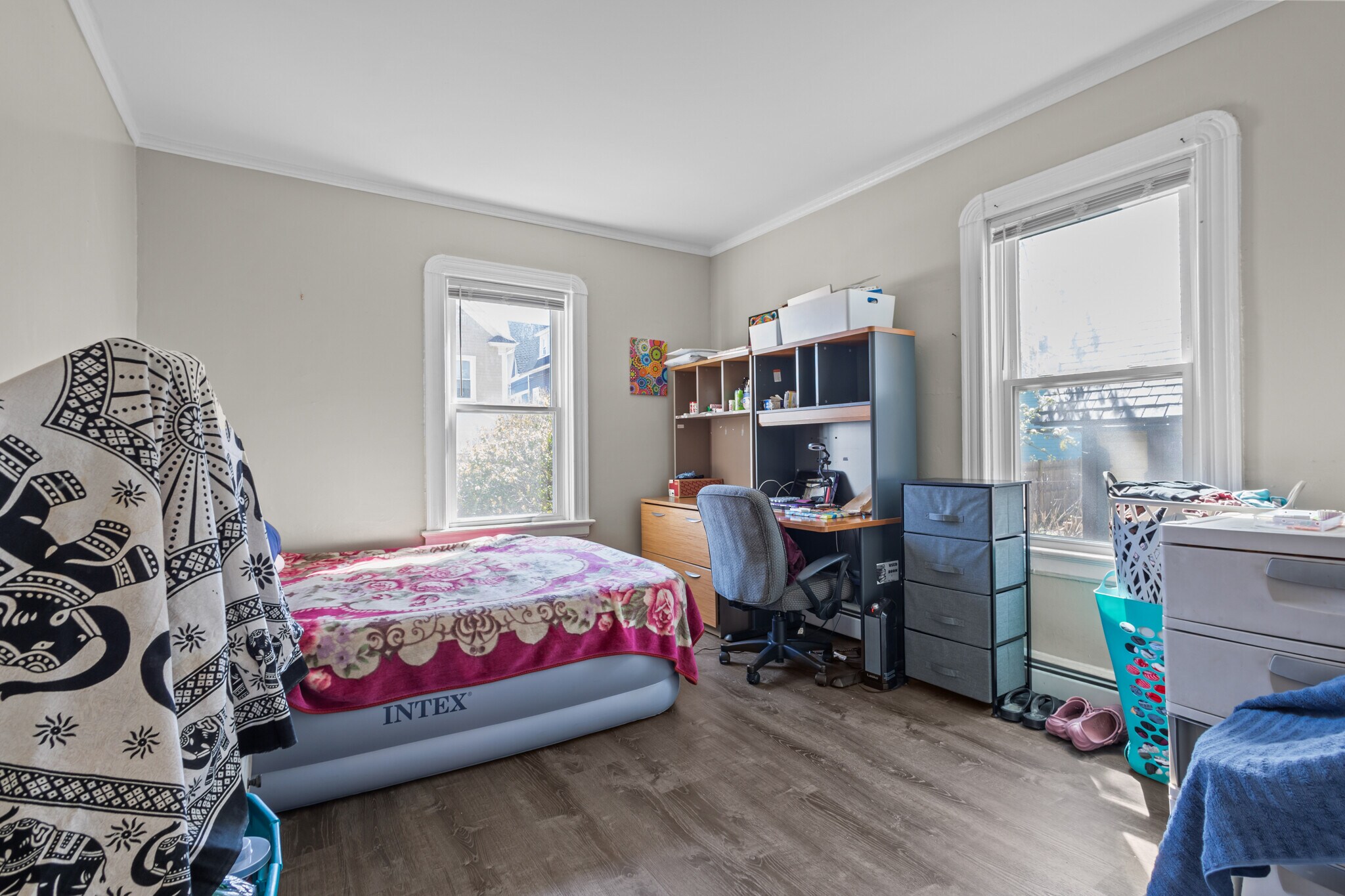 Building Photo - 10 Bainbridge Ave