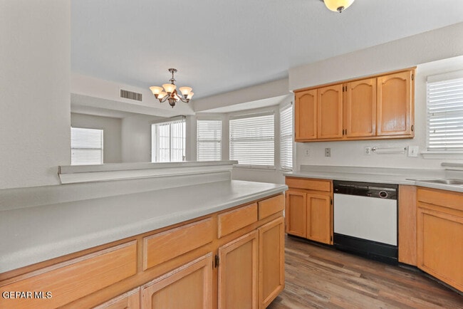 Building Photo - 11823 Stone Castle Dr