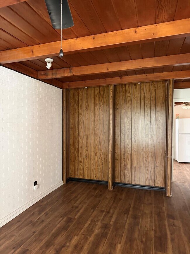 Building Photo - 212 Orchard Dr
