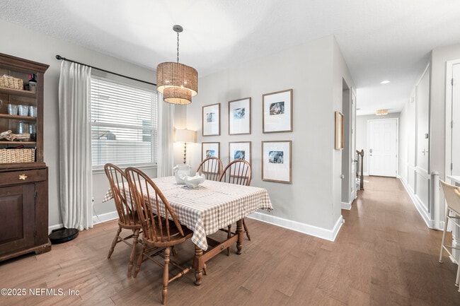 Building Photo - 1067 Seaside Dr N