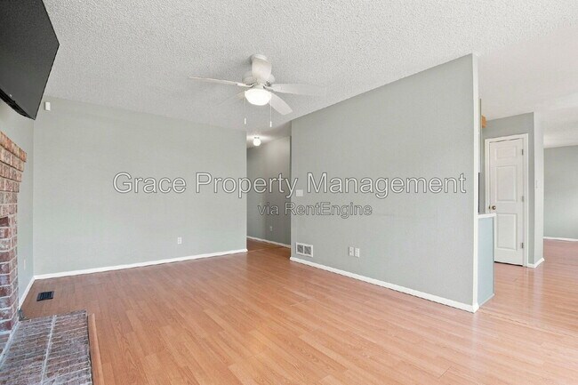 Building Photo - 4425 E 128th Pl
