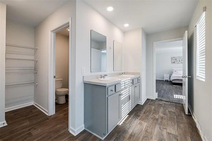 Building Photo - 248 Caribbean Village Dr