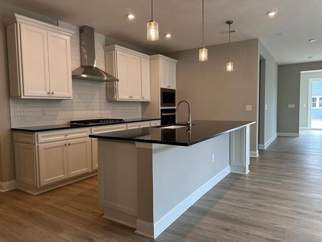 Building Photo - 1254 Fairstone Dr