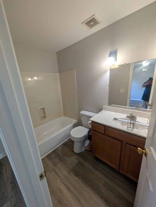 2nd Bathroom - 501 Chandler Pl