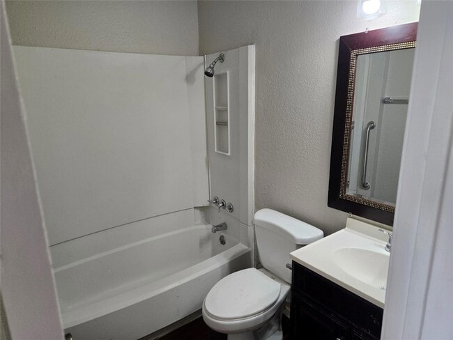 Building Photo - 10207 Brownie Dr