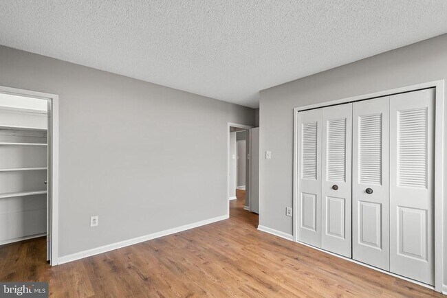 Building Photo - 3701 S George Mason Dr