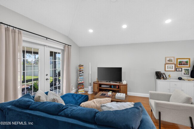 Building Photo - 9351 Arbolita Way