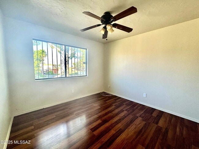 Building Photo - 6536 Calle La Paz