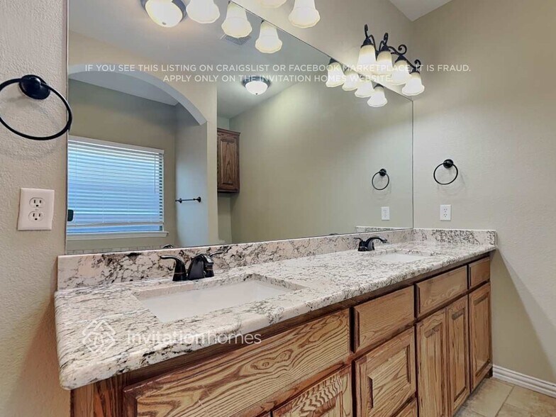 Building Photo - 382 Spyglass Dr