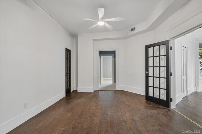 Building Photo - 1 Elizabeth Pl