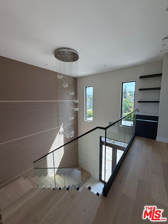 Building Photo - 5299 1/2 Crebs Ave